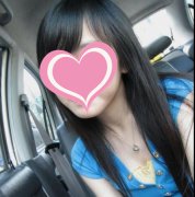 客户成功怀上双胞胎的代妈女孩
