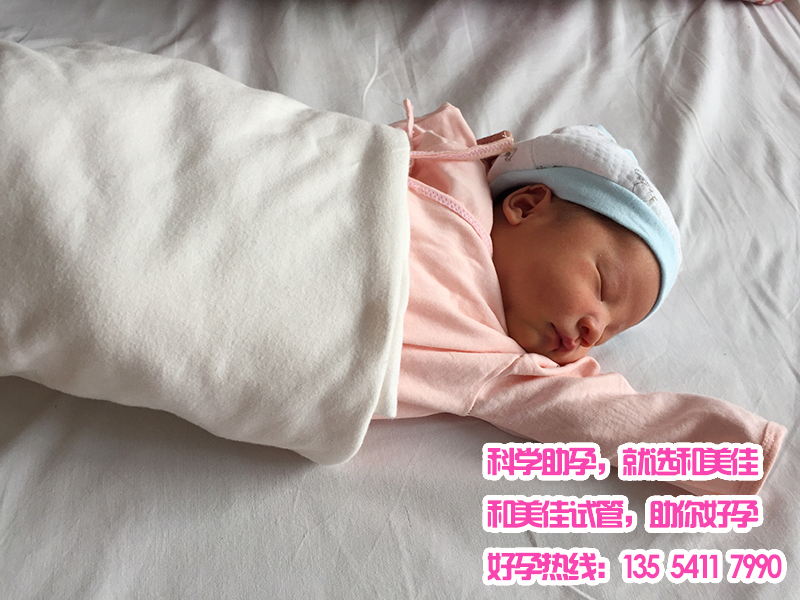 试管助孕成功诞生一名健康男宝宝